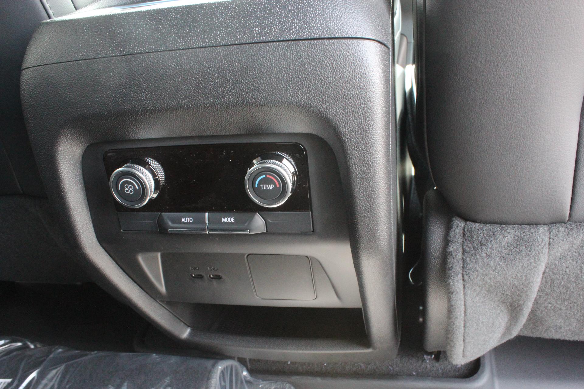 2025 Buick Enclave Vehicle Photo in AURORA, CO 80012-4011
