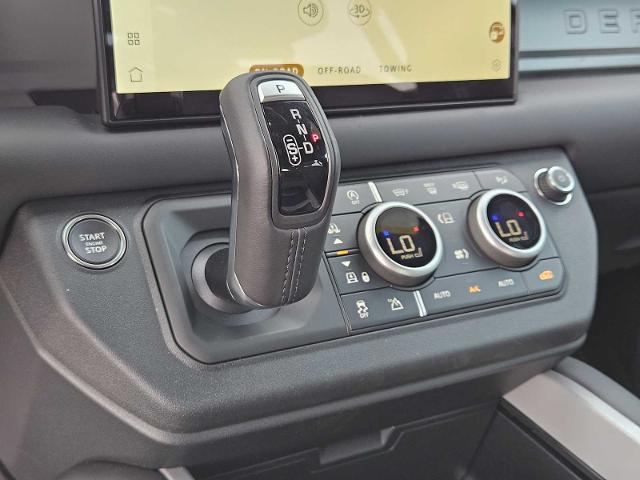 2025 Defender Vehicle Photo in AUSTIN, TX 78717