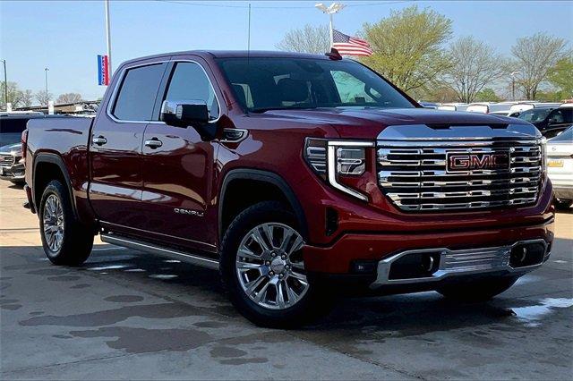 2022 GMC Sierra 1500 Vehicle Photo in TOPEKA, KS 66609-0000