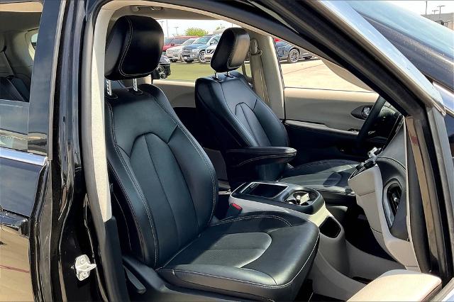 2024 Chrysler Pacifica Vehicle Photo in Grapevine, TX 76051