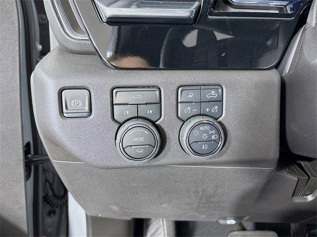 2025 Chevrolet Silverado 1500 Vehicle Photo in PUYALLUP, WA 98371-4149