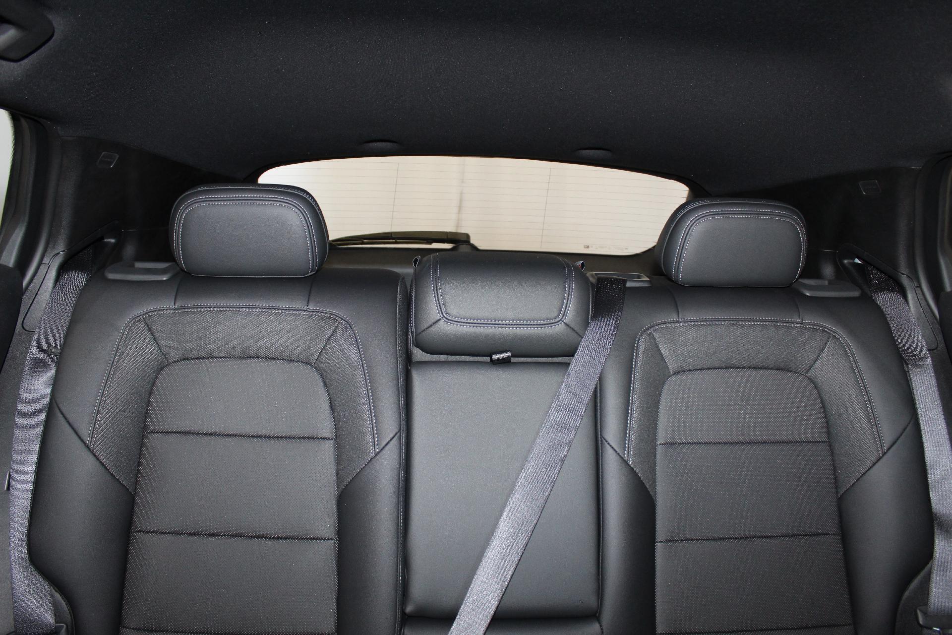 2025 Chevrolet Equinox EV Vehicle Photo in NORTHAMPTON, MA 01060-1120