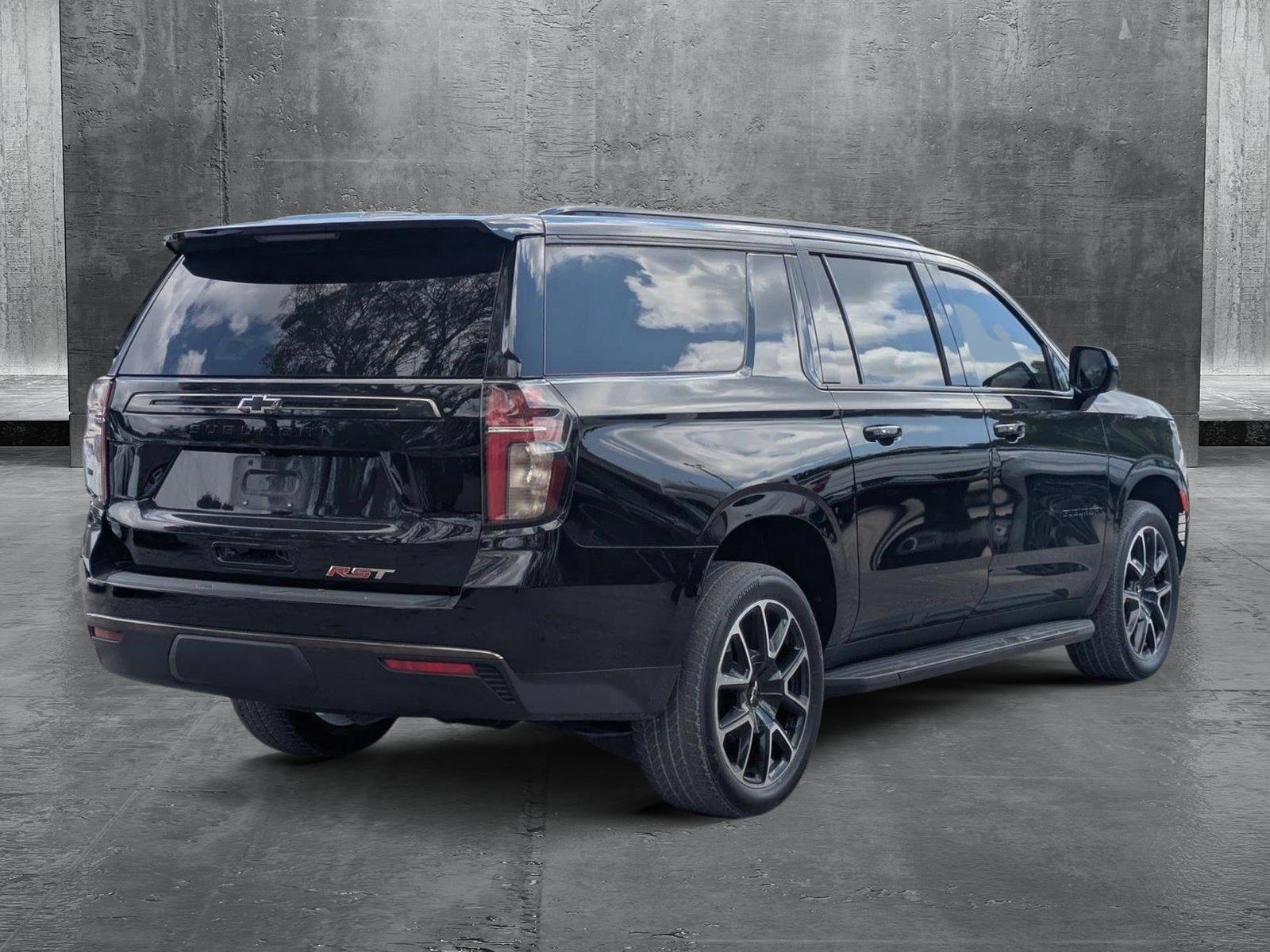 2021 Chevrolet Suburban Vehicle Photo in GREENACRES, FL 33463-3207