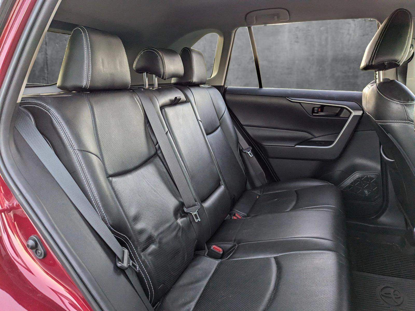 2019 Toyota RAV4 Vehicle Photo in Winter Park, FL 32792