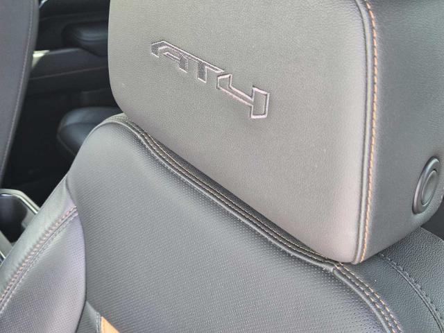 2024 GMC Sierra 2500 HD Vehicle Photo in DENTON, TX 76210-9321