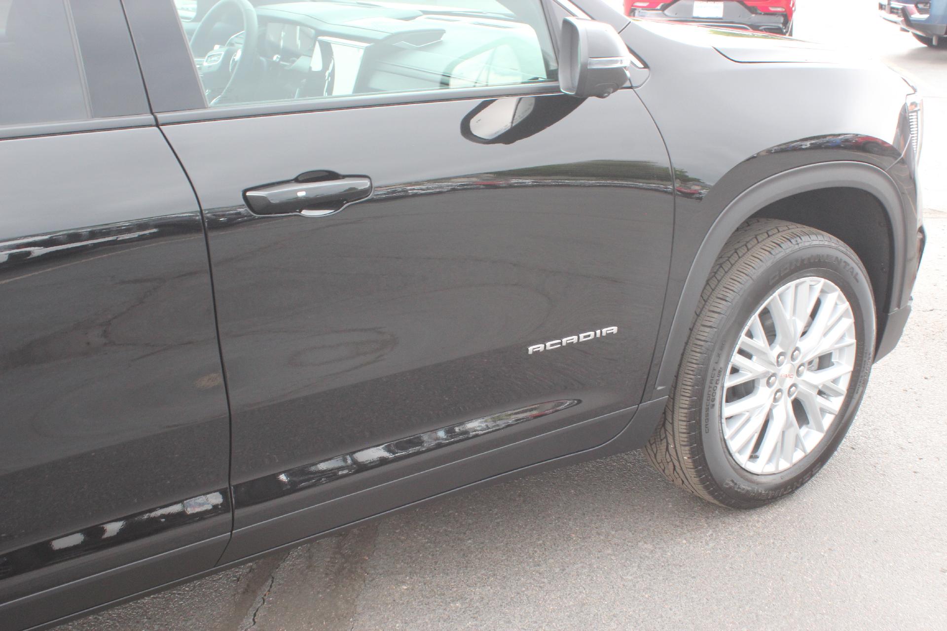 2025 GMC Acadia Vehicle Photo in AURORA, CO 80012-4011