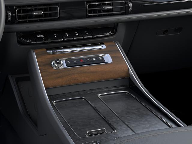 2025 Lincoln Aviator Vehicle Photo in Neenah, WI 54956