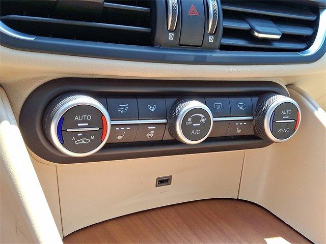 2019 Alfa Romeo Giulia Vehicle Photo in Willow Grove, PA 19090