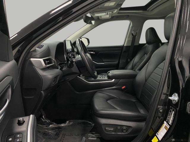 2023 Toyota Highlander Vehicle Photo in Appleton, WI 54913