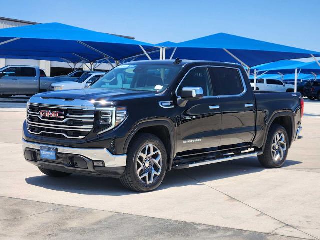 2023 GMC Sierra 1500 Vehicle Photo in DENTON, TX 76210-9321