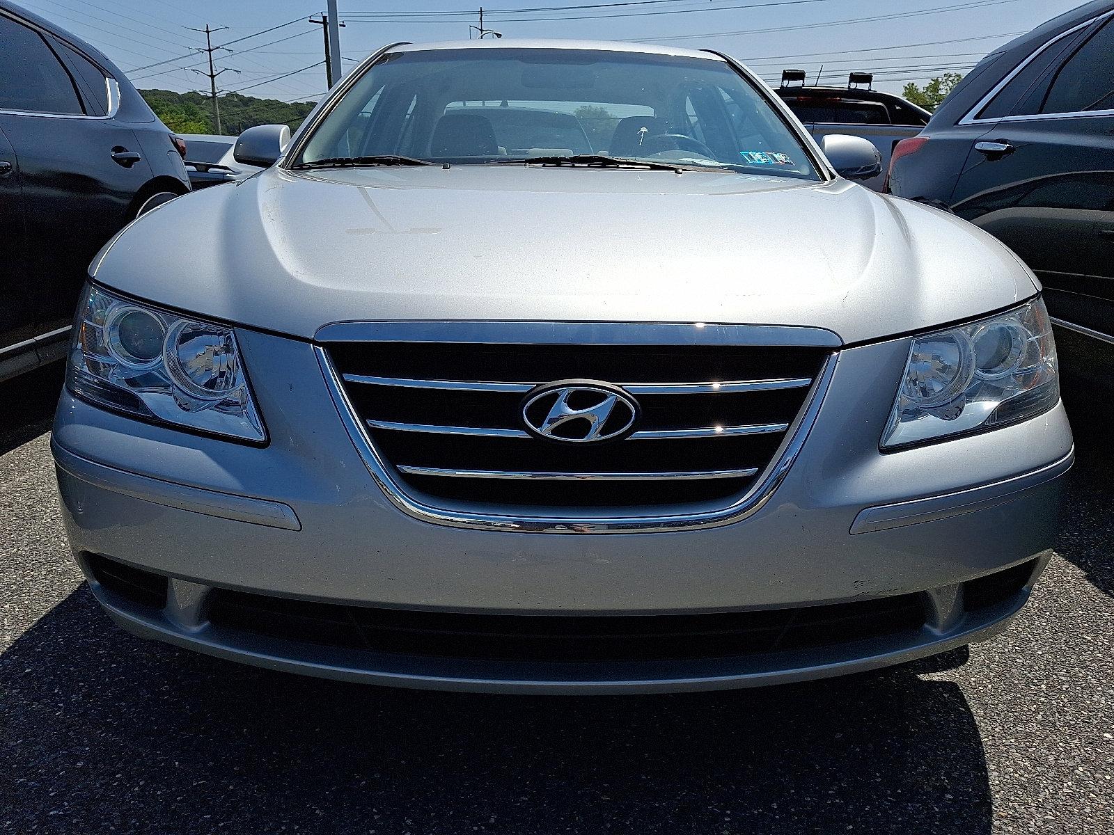 2010 Hyundai Sonata Vehicle Photo in BETHLEHEM, PA 18017-9401