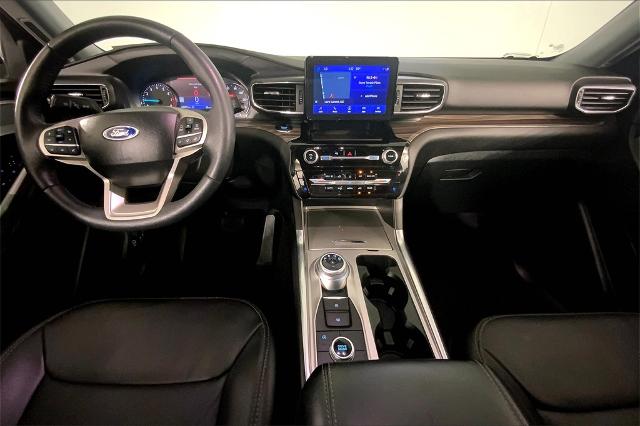 2023 Ford Explorer Vehicle Photo in Lees Summit, MO 64086