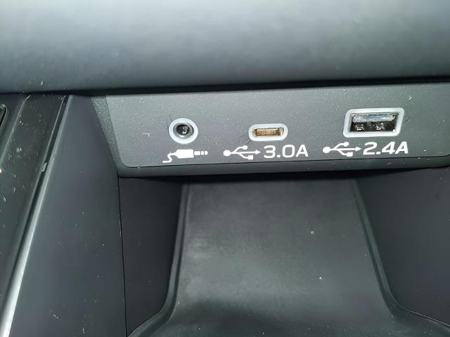 2025 Subaru Legacy Vehicle Photo in Green Bay, WI 54304