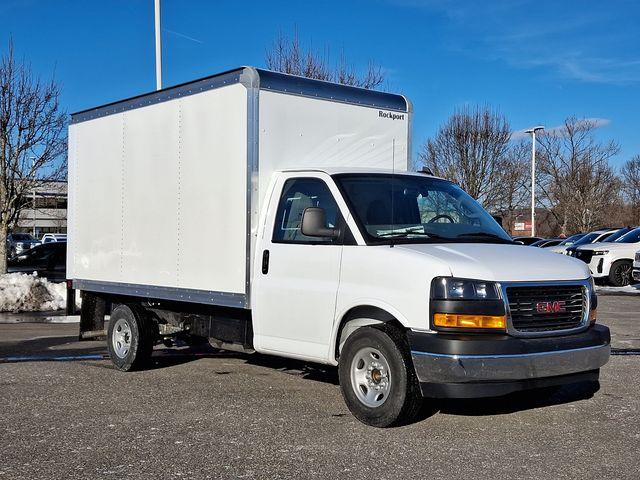 Select 2025 GMC Savana Cutaway 3500