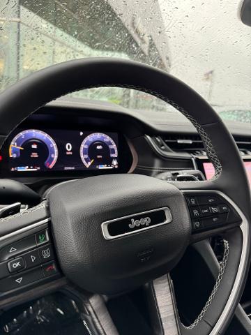 2023 Jeep Grand Cherokee L Vehicle Photo in Peoria, IL 61615