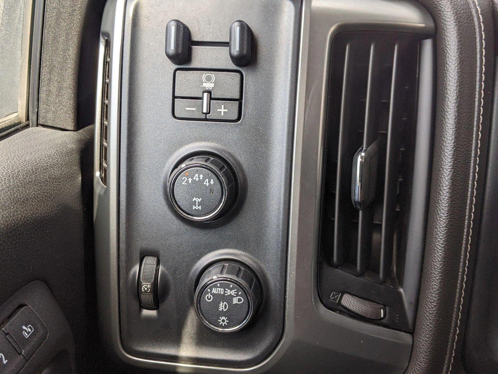 2018 Chevrolet Silverado 2500HD Vehicle Photo in TIMONIUM, MD 21093-2300