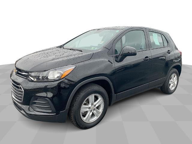 2022 Chevrolet Trax Vehicle Photo in MOON TOWNSHIP, PA 15108-2571