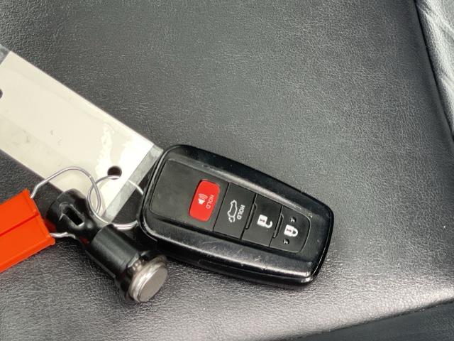 2019 Toyota RAV4 Vehicle Photo in BENTONVILLE, AR 72712-4322