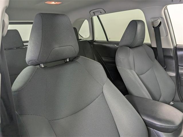 2019 Toyota RAV4 Vehicle Photo in ENGLEWOOD, CO 80113-6708