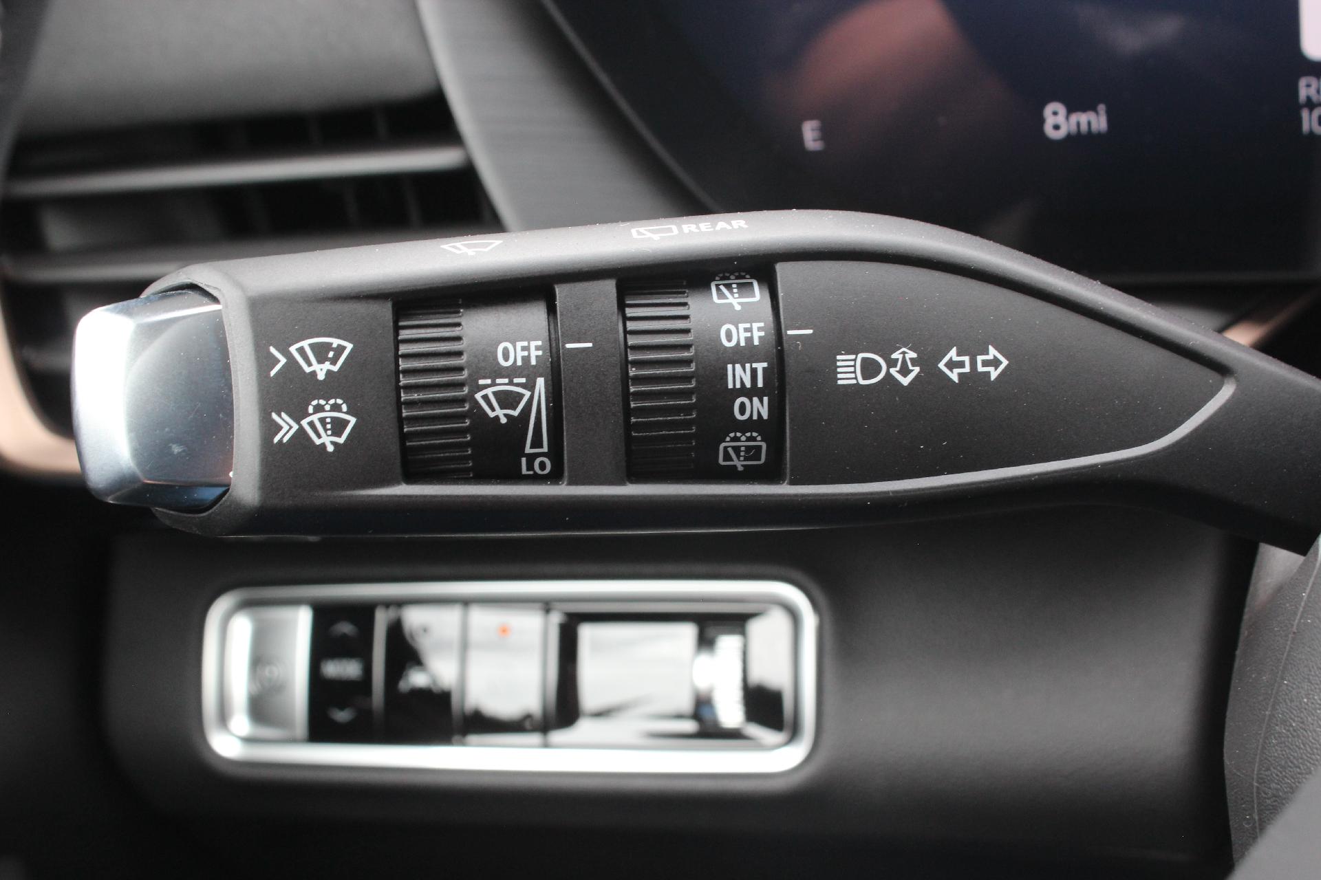 2025 Buick Envision Vehicle Photo in AURORA, CO 80012-4011