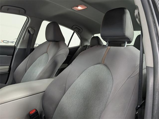 2018 Toyota Camry Vehicle Photo in ENGLEWOOD, CO 80113-6708