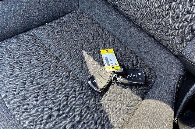 2022 Chevrolet Equinox Vehicle Photo in TOPEKA, KS 66609-0000