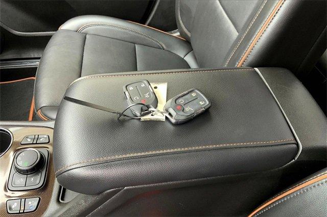 2023 GMC Acadia Vehicle Photo in TOPEKA, KS 66609-0000