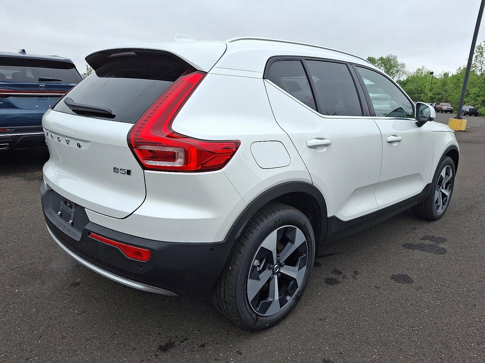 2025 Volvo XC40 Vehicle Photo in Trevose, PA 19053