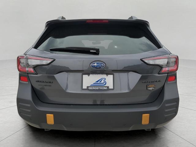 2025 Subaru Outback Vehicle Photo in Green Bay, WI 54304