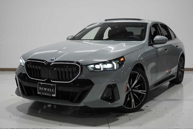 2025 BMW 530i Vehicle Photo in GRAPEVINE, TX 76051