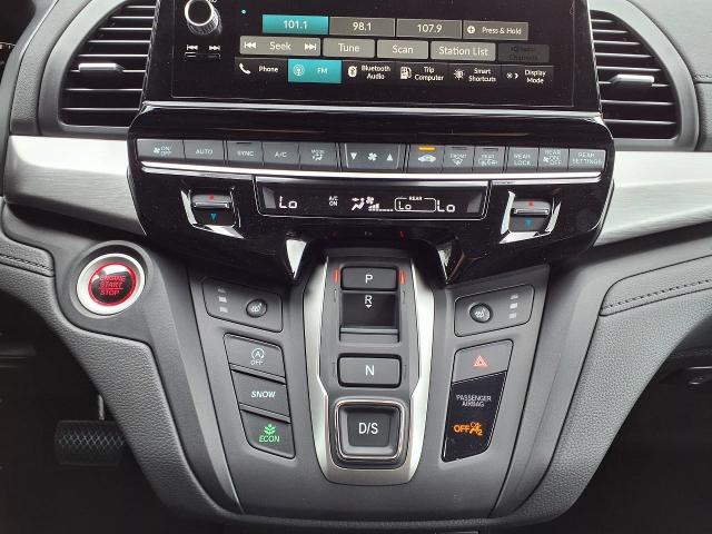 2025 Honda Odyssey Vehicle Photo in Oshkosh, WI 54904