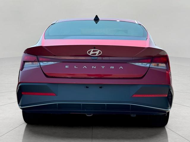 2025 Hyundai ELANTRA Vehicle Photo in Green Bay, WI 54304