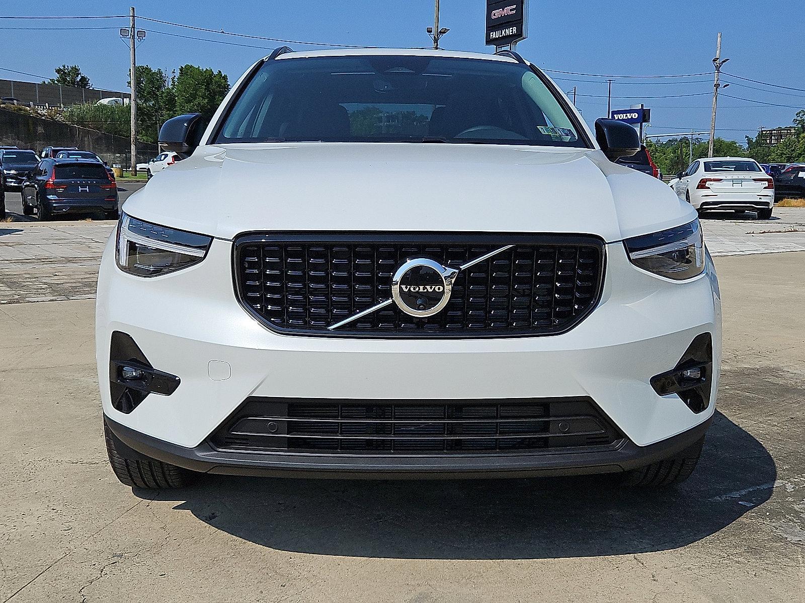 2026 Volvo XC40 Vehicle Photo in Trevose, PA 19053