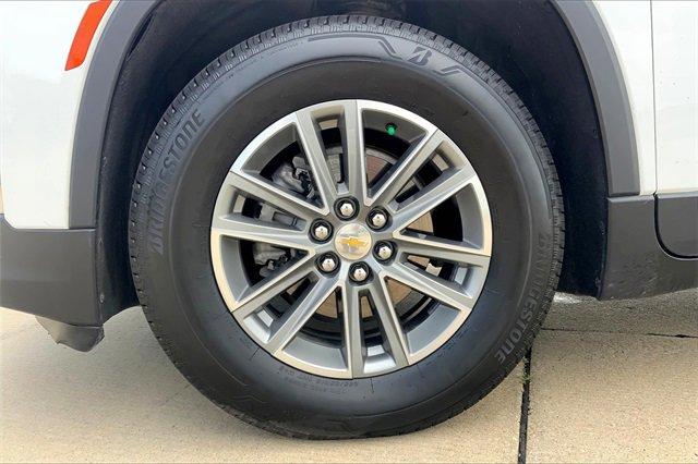 2023 Chevrolet Traverse Vehicle Photo in TOPEKA, KS 66609-0000