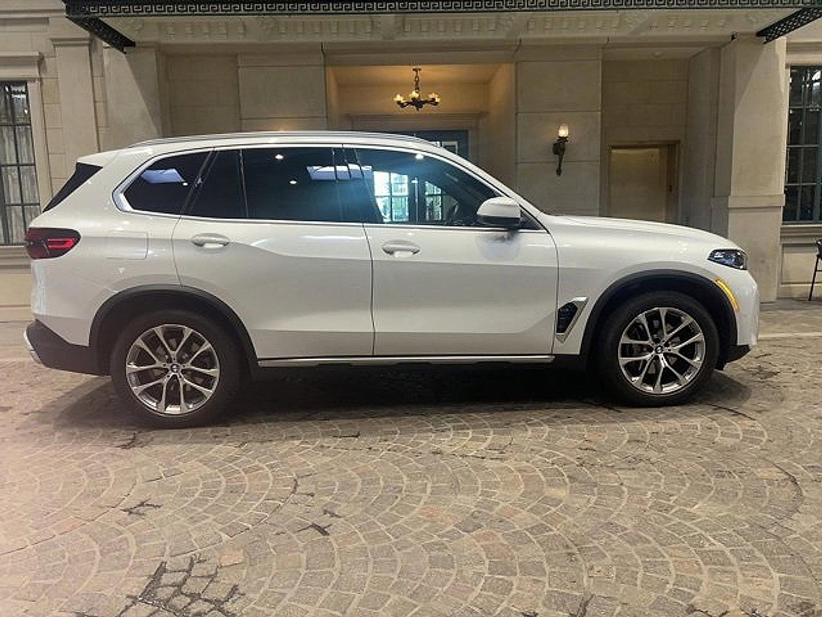 2024 BMW X5 xDrive40i Vehicle Photo in Lancaster, PA 17601