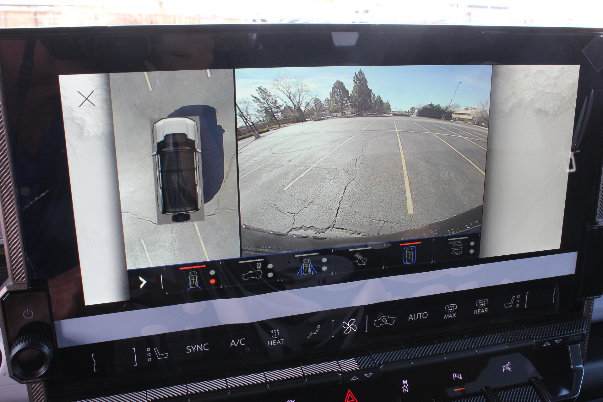 2024 GMC HUMMER EV SUV Vehicle Photo in AURORA, CO 80012-4011