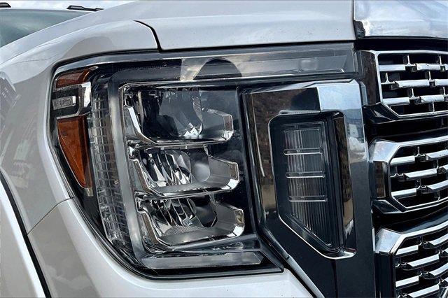 2021 GMC Sierra 2500 HD Vehicle Photo in TOPEKA, KS 66609-0000