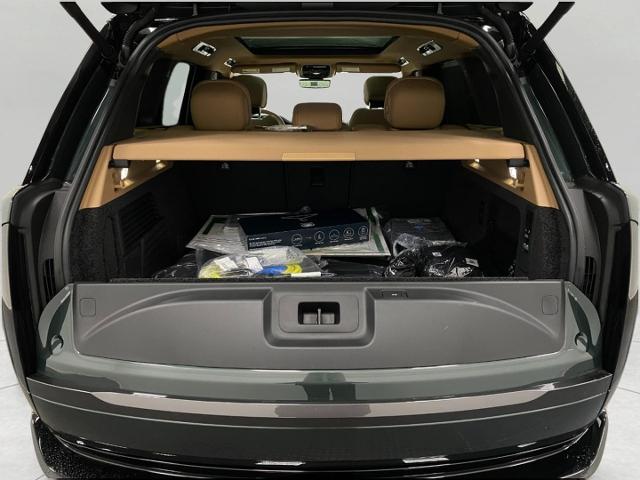 2025 Range Rover Vehicle Photo in Appleton, WI 54913