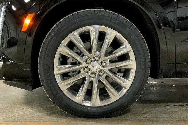 2025 Cadillac XT6 Vehicle Photo in KANSAS CITY, MO 64114-4545