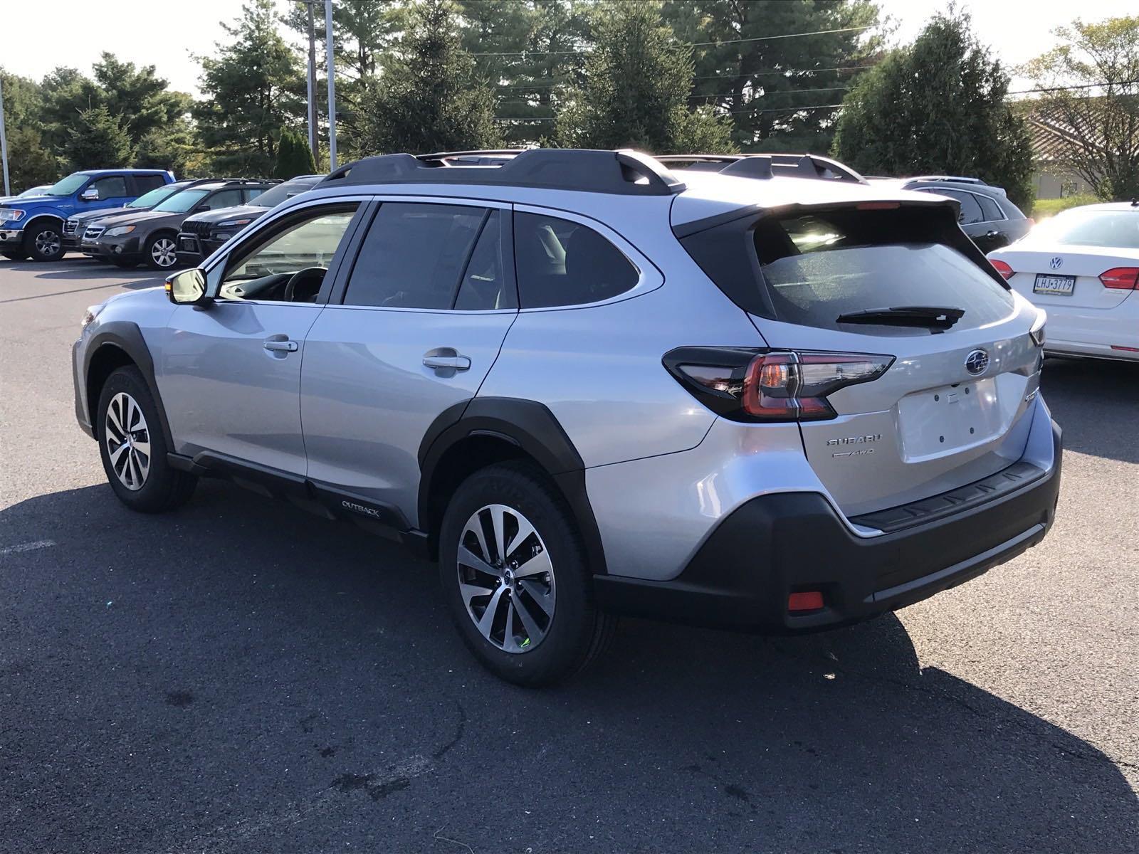 2025 Subaru Outback Vehicle Photo in Mechanicsburg, PA 17050