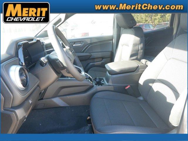 2024 Chevrolet Colorado Vehicle Photo in MAPLEWOOD, MN 55119-4794