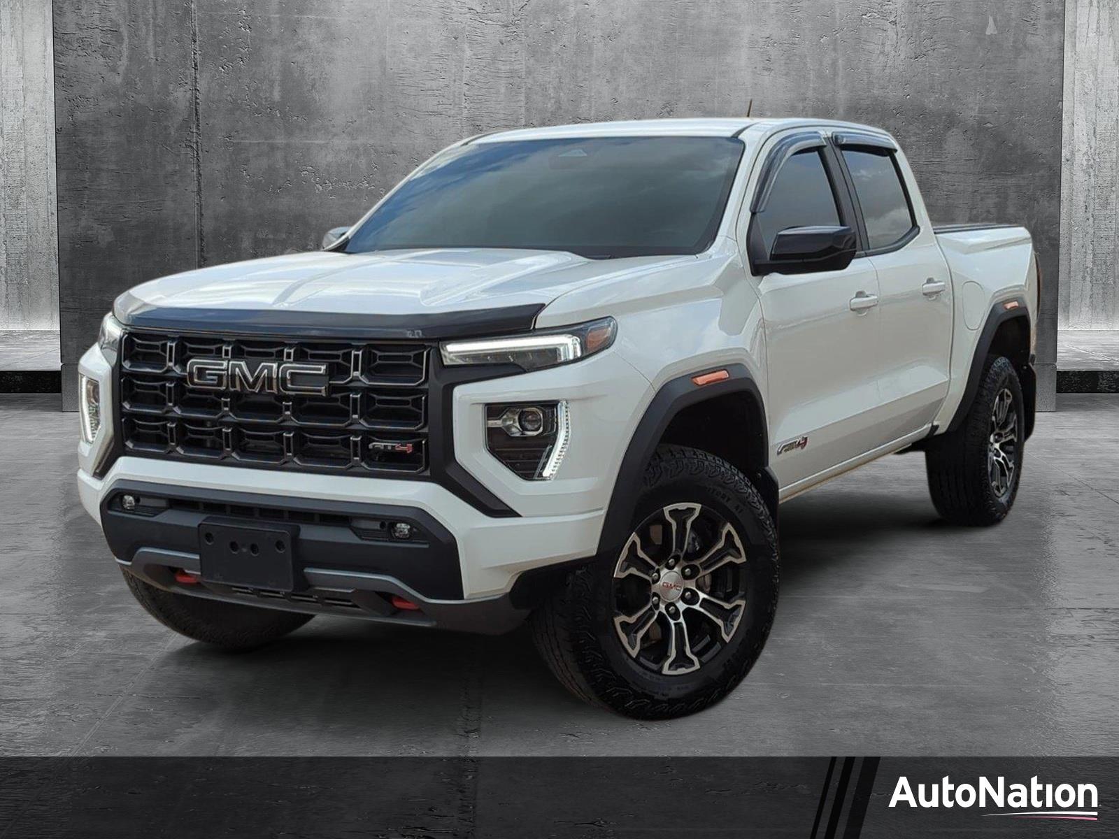 2023 GMC Canyon Vehicle Photo in Memphis, TN 38115