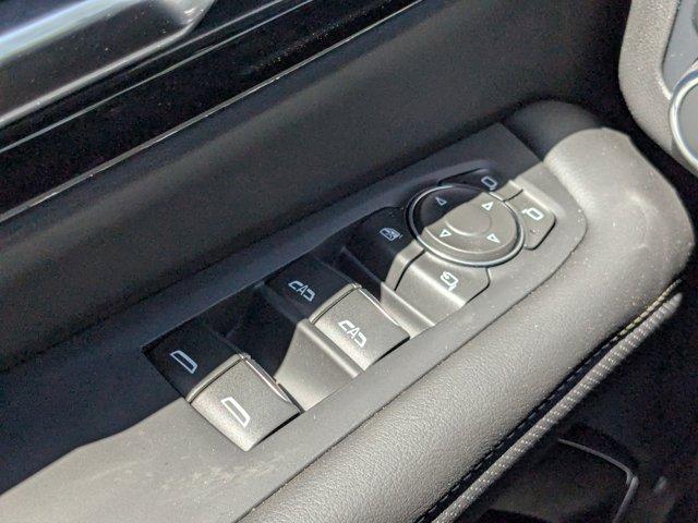 2025 Chevrolet Suburban Vehicle Photo in BRUNSWICK, GA 31525-1881