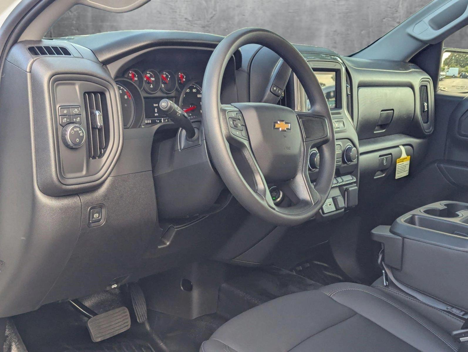 2025 Chevrolet Silverado 1500 Vehicle Photo in GREENACRES, FL 33463-3207