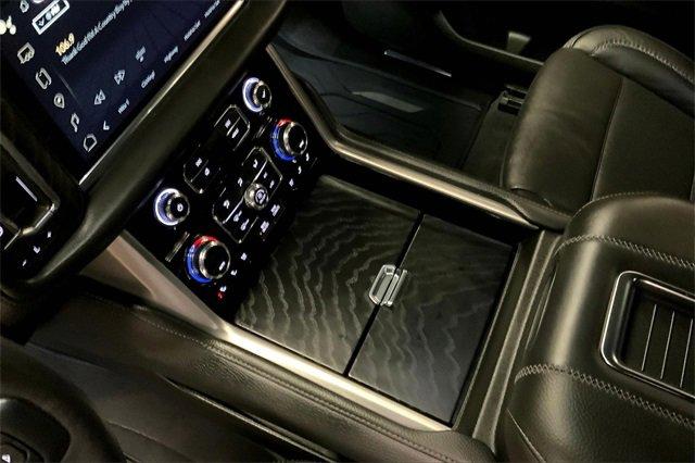 2022 GMC Yukon XL Vehicle Photo in TOPEKA, KS 66609-0000