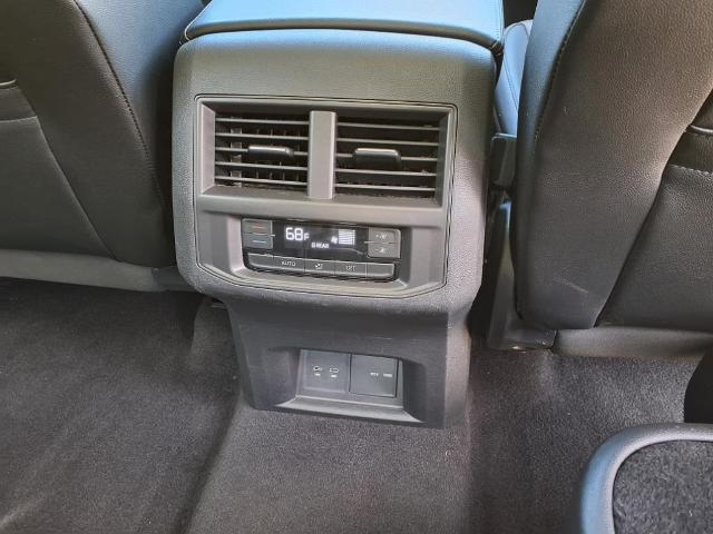 2021 Volkswagen Atlas Vehicle Photo in TAMPA, FL 33612-3404