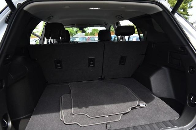 2020 Chevrolet Equinox Vehicle Photo in Ballwin, MO 63011
