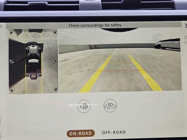 2025 Defender Vehicle Photo in AUSTIN, TX 78717