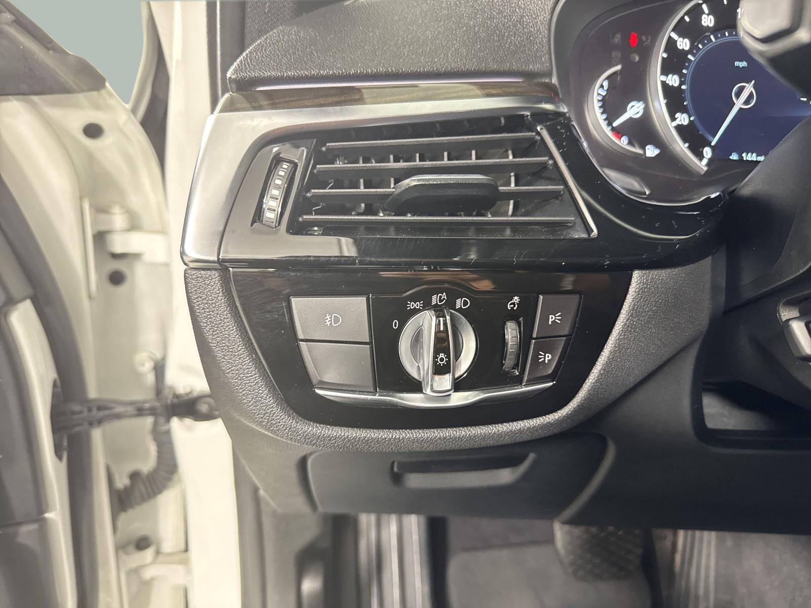 2018 BMW 5 Series Vehicle Photo in GEORGETOWN, TX 78626-7508