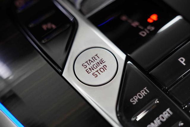 2025 BMW X7 xDrive40i Vehicle Photo in GRAPEVINE, TX 76051